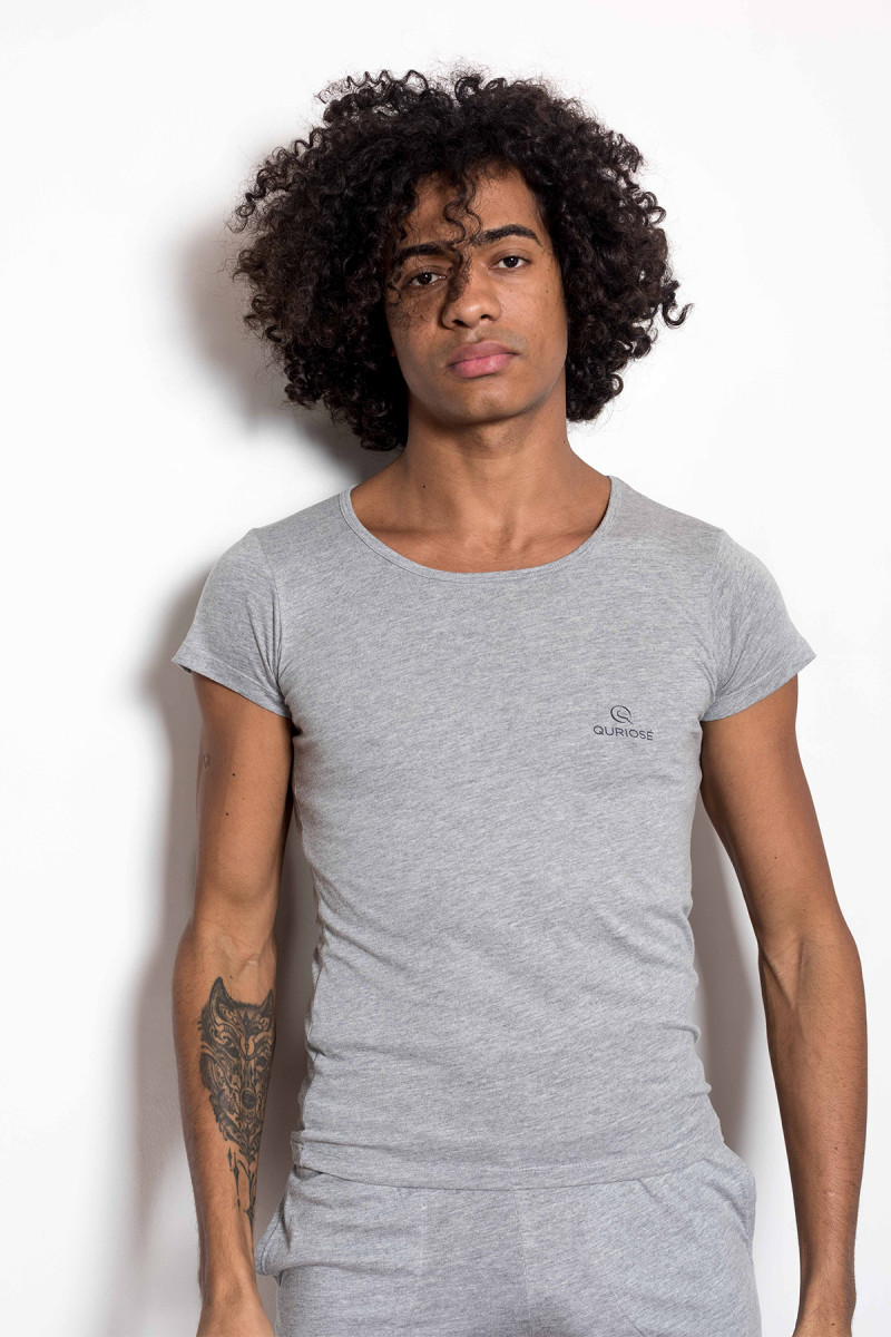 Fitted tee discount